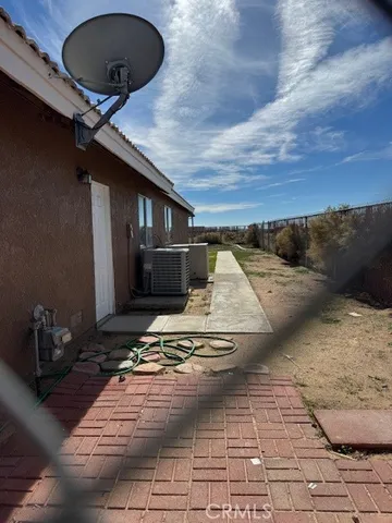 a view of outdoor space