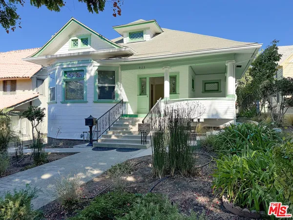 $5,620 | 922 West Kensington Road, Los Angeles, CA 90026