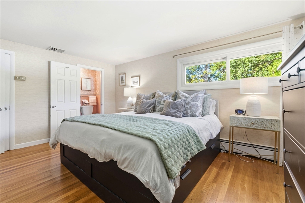 75 Perry Avenue Lynnfield, MA 01940 - Photo 13 of 31