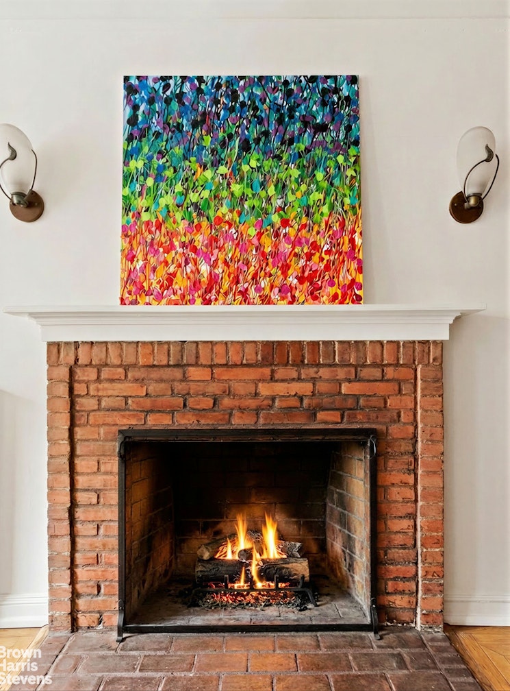 220 East 73rd Street, Unit 9H Manhattan, NY 10021 - Photo 4 of 15 a fireplace