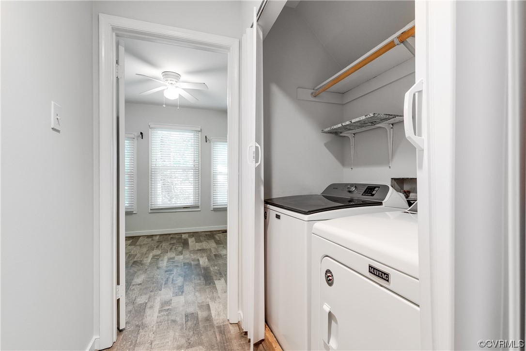 6007 Mill Spring Court Midlothian, VA 23112 - Photo 33 of 37 a utility room with cabinets washer and dryer