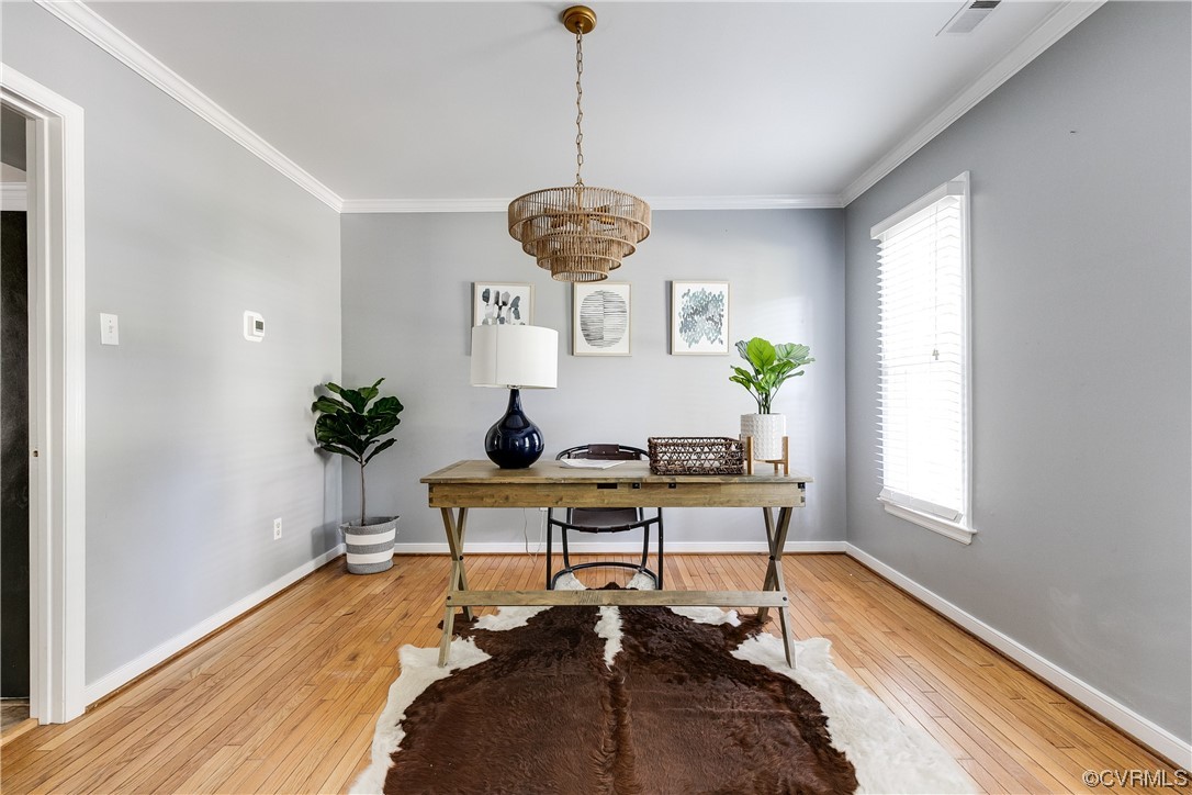 6007 Mill Spring Court Midlothian, VA 23112 - Photo 4 of 37 a living room with furniture and a window