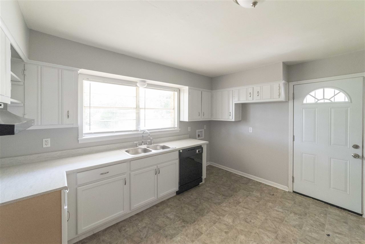 3173 Christine Road Memphis, TN 38118 - Photo 4 of 12 Gallery Image 4