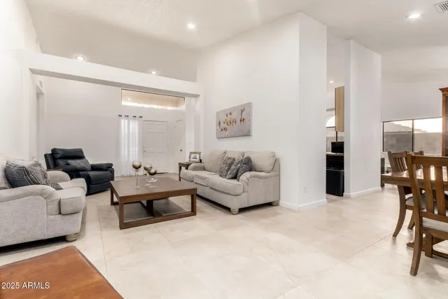 $624,999 | 13613 South 37th Street, Phoenix, AZ 85044