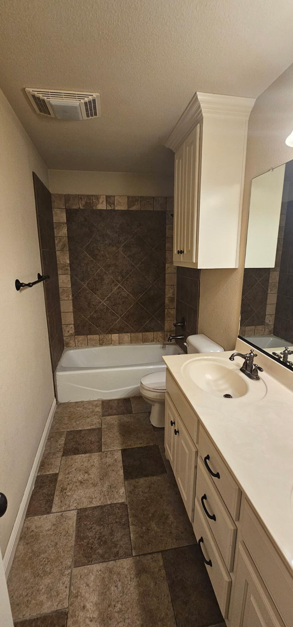 6010 94th Street Lubbock, TX 79424 - Photo 7 of 23 4290