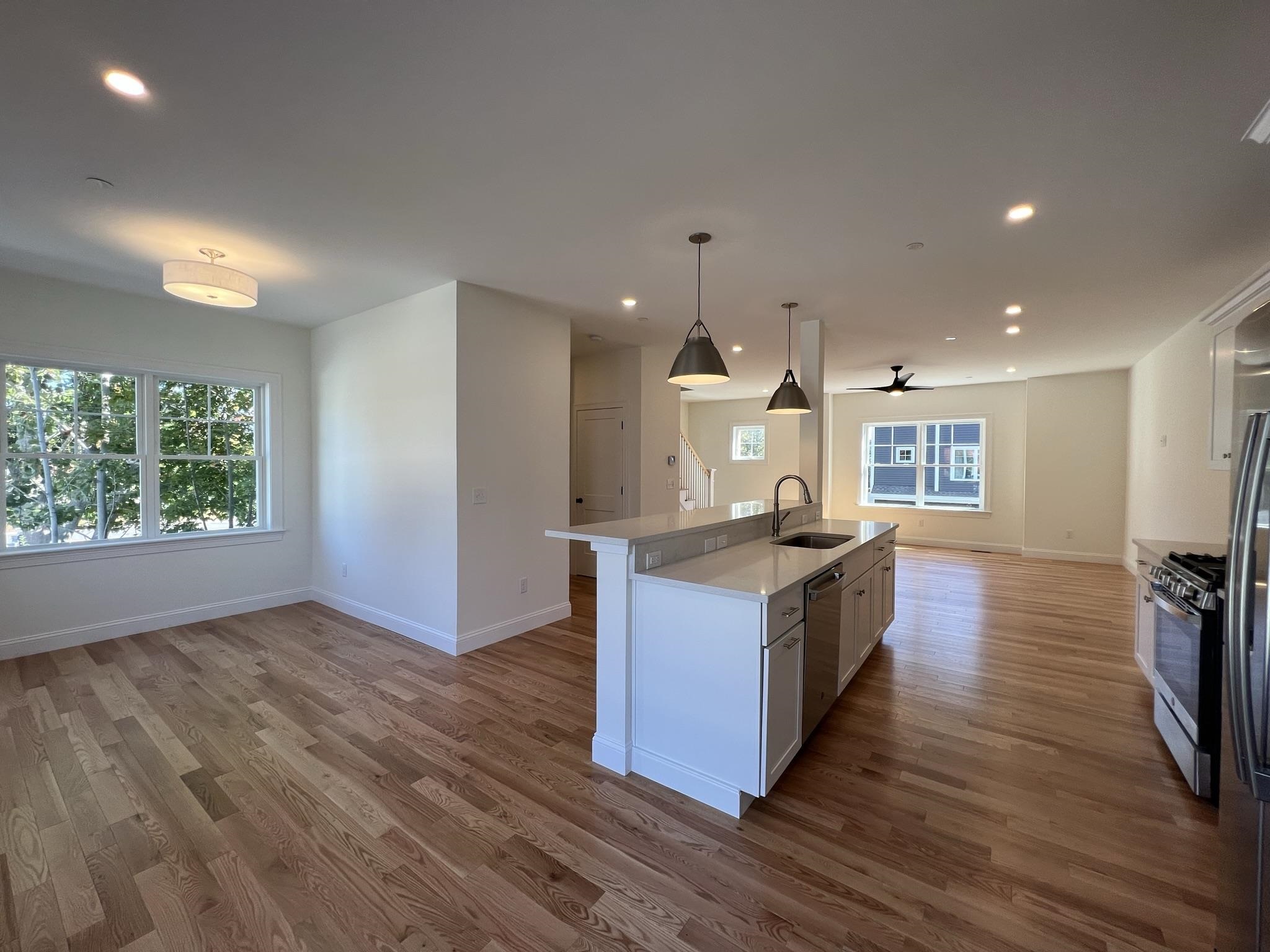 55 Ocean Road, Unit 12 Portsmouth, NH 03801 - Photo 8 of 37 Gallery Image 8