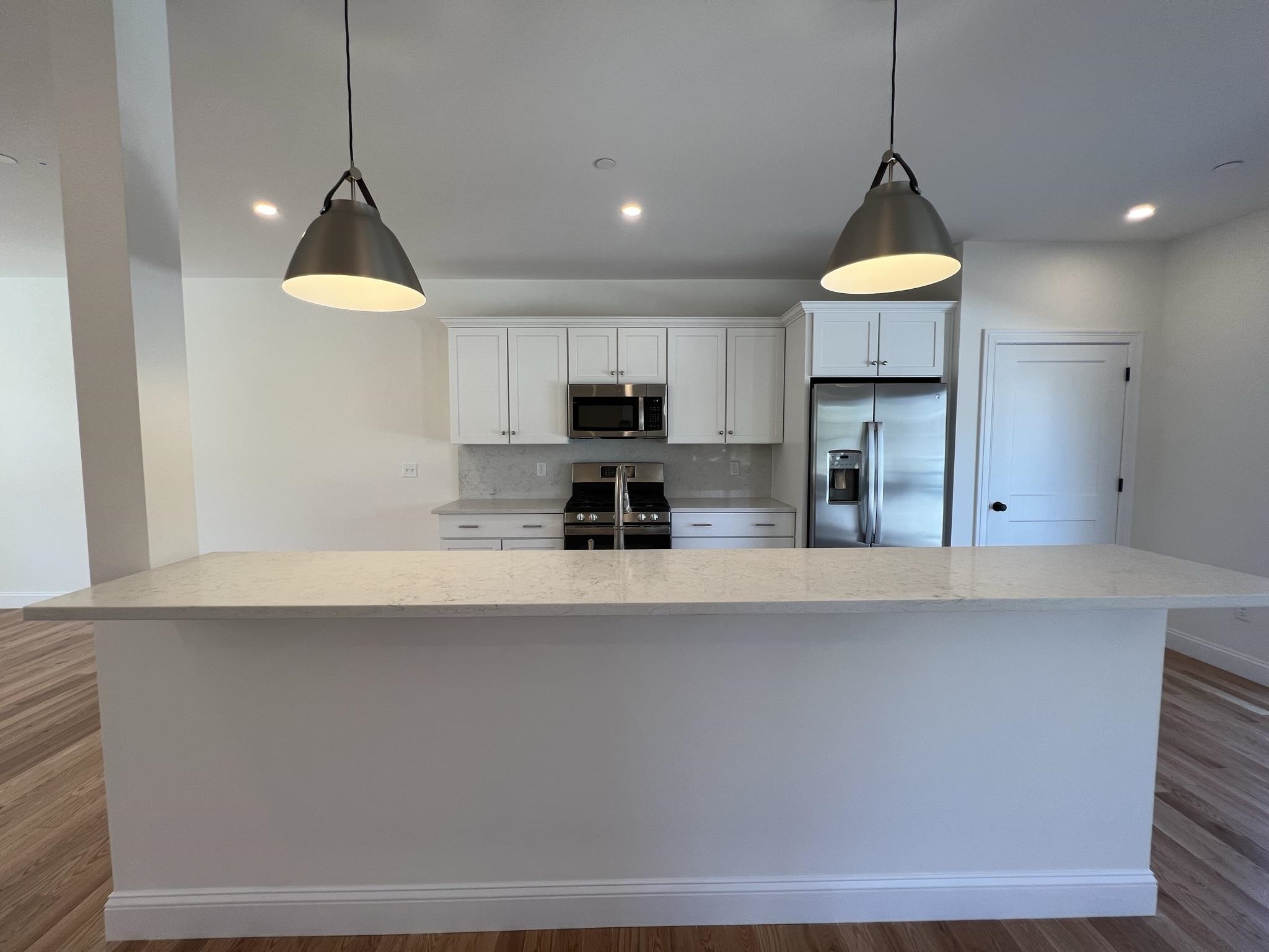 55 Ocean Road, Unit 12 Portsmouth, NH 03801 - Photo 10 of 37 Gallery Image 10