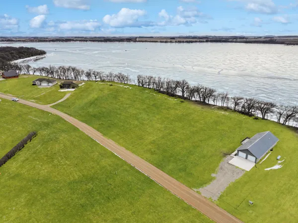 $163,000 | 32 Jayvee Ln Lake, Garvin, MN 56132