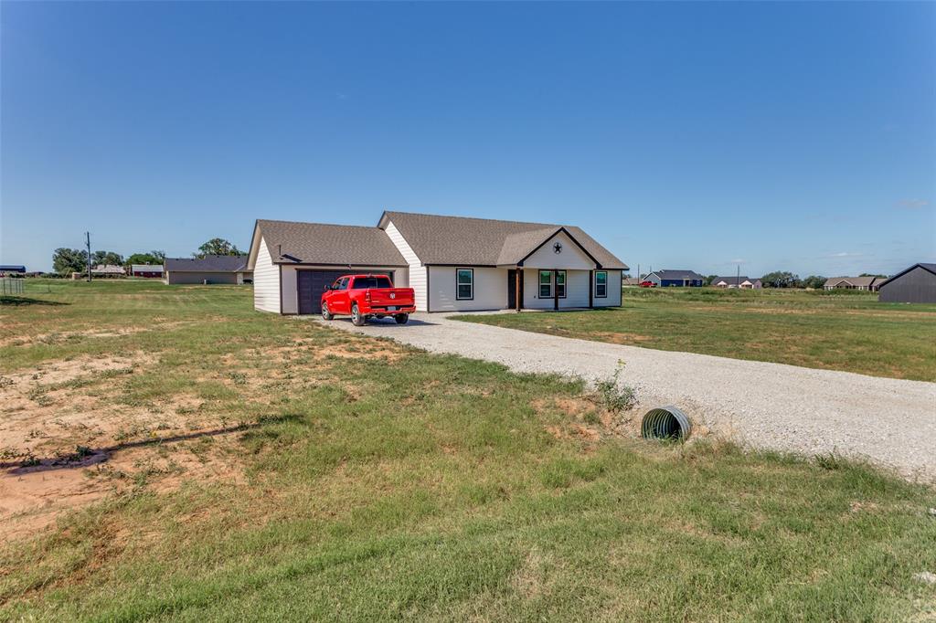 205 Altom Road Springtown, TX 76082 - Photo 4 of 25