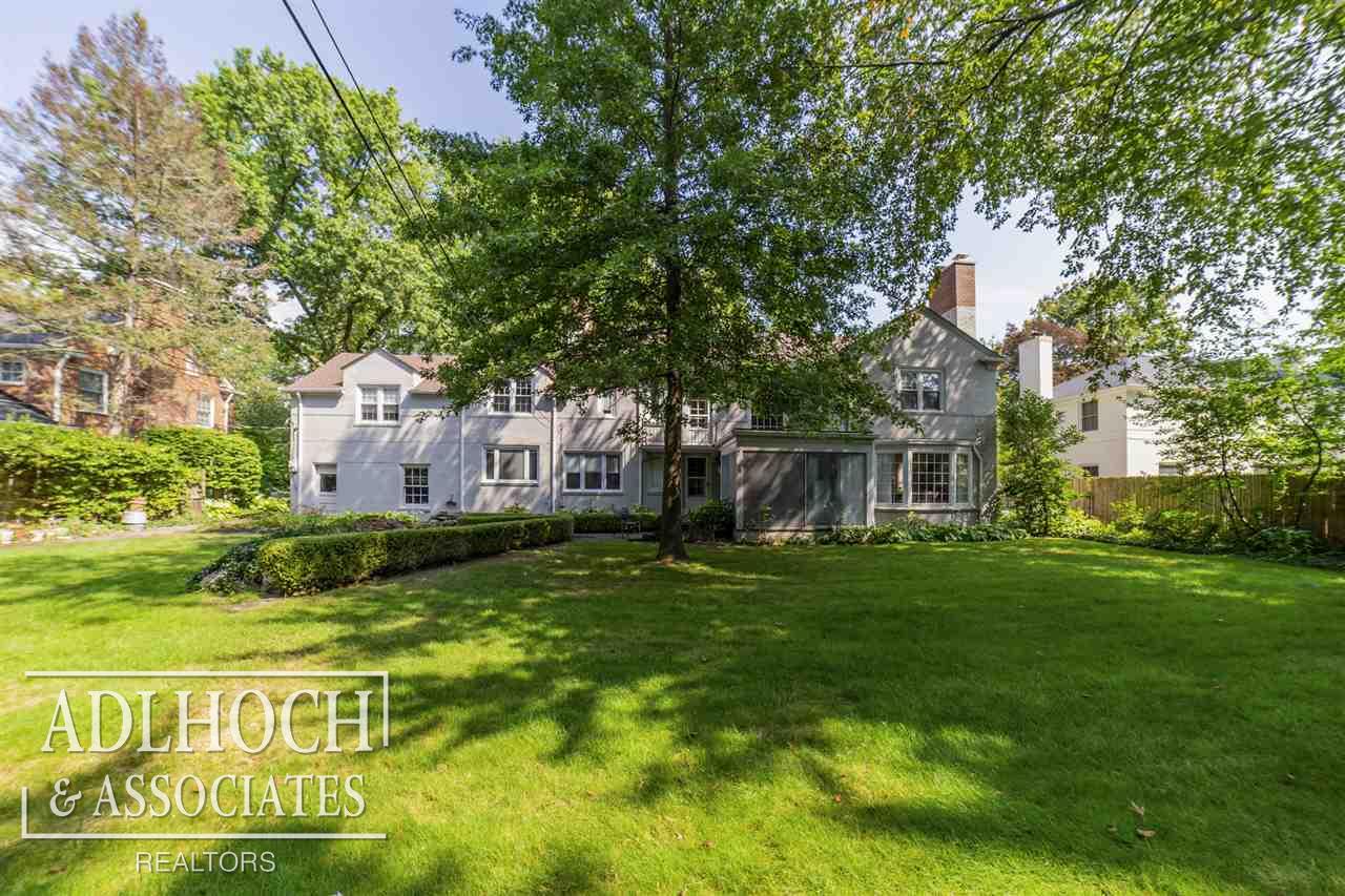 101 Lewiston Road Grosse Pointe, MI 48236 - Photo 26 of 27 50000627-25.JPG