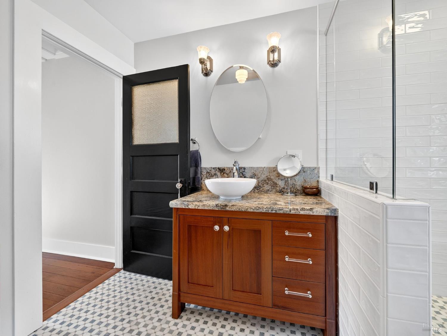 44900 Little Lake Road Mendocino, CA 95460 - Photo 35 of 54 Upstairs full bathroom