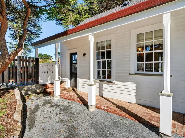 $2,995,000 | 44900 Little Lake Road, Mendocino, CA 95460