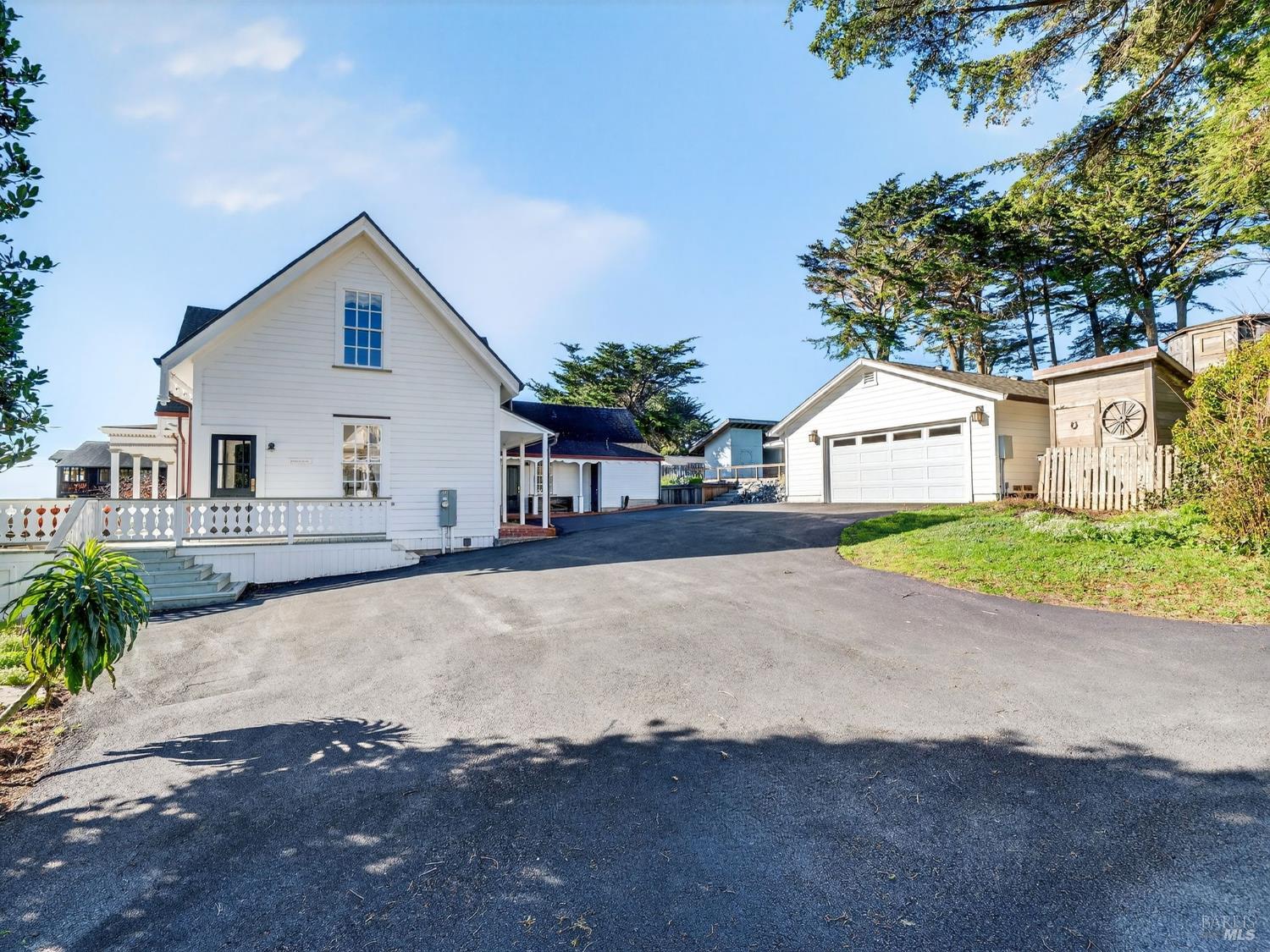 44900 Little Lake Road Mendocino, CA 95460 - Photo 37 of 54 New paved driveway