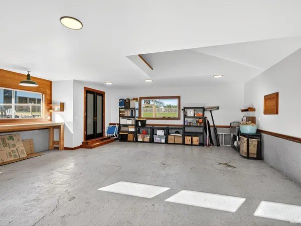 $2,995,000 | 44900 Little Lake Road, Mendocino, CA 95460