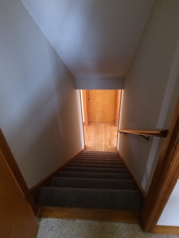 121 King Philip Road Worcester, MA 01606 - Photo 18 of 31