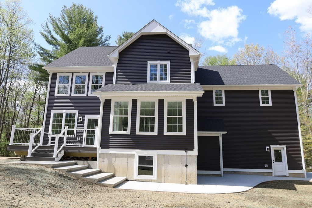109 North Road Westfield, MA 01085 - Photo 5 of 41 a front view of a house with a yard
