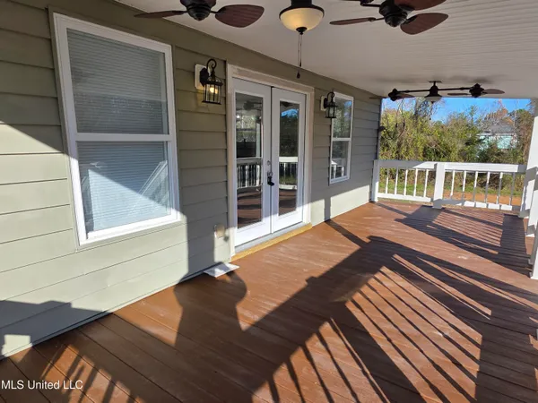 $1,650 | 412 Robert Street, Waveland, MS 39576