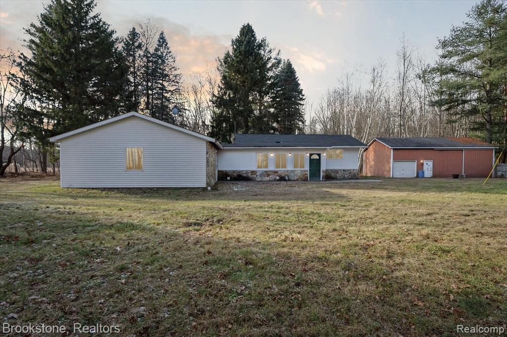 9879 Bryce Road Avoca, MI 48006 - Photo 1 of 34