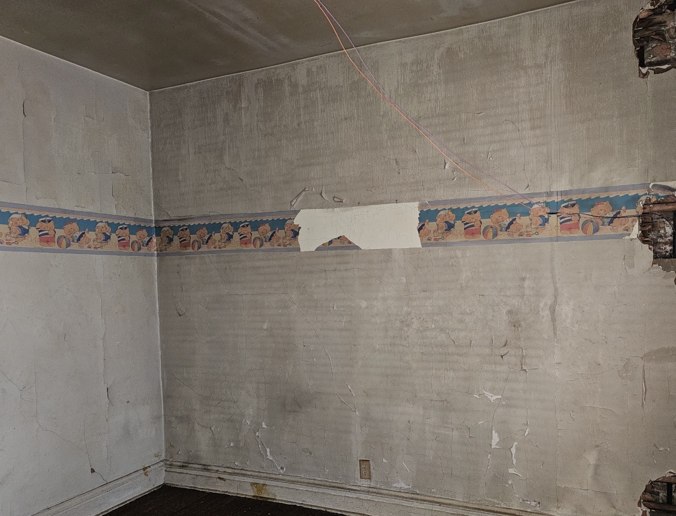 1650 South Ridgeway Avenue Chicago, IL 60623 - Photo 14 of 18 a close view of shower tap