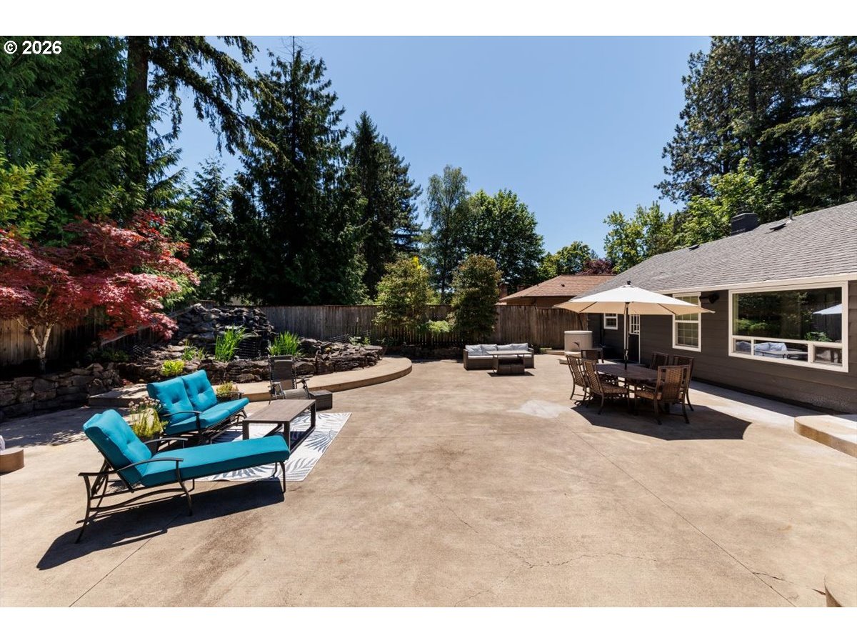 4150 Southwest 94th Avenue Portland, OR 97225 - Photo 35 of 47