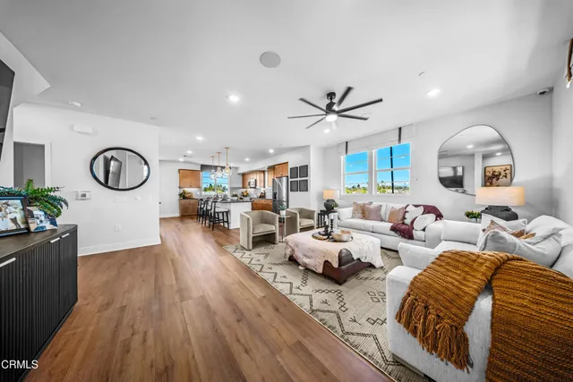 $819,900 | 2870 Via Dolomito Camarillo Ca, Camarillo, CA 93012