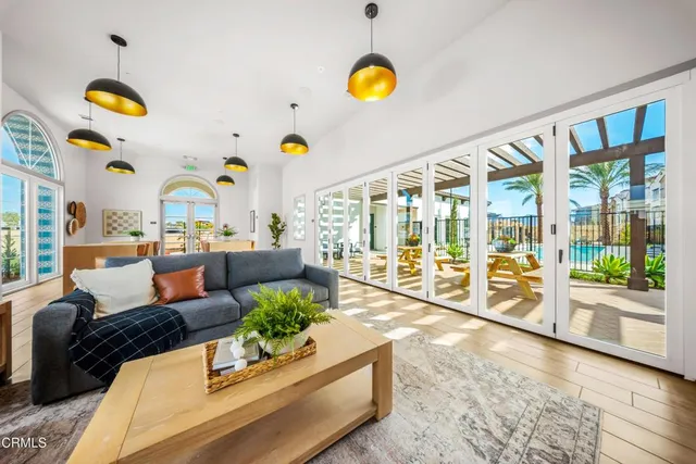 $819,900 | 2870 Via Dolomito Camarillo Ca, Camarillo, CA 93012