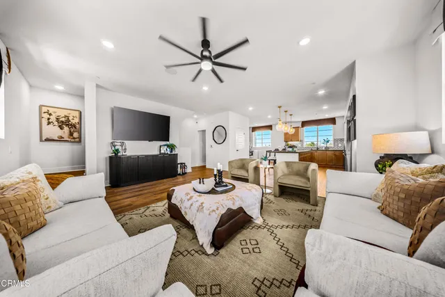 $819,900 | 2870 Via Dolomito Camarillo Ca, Camarillo, CA 93012