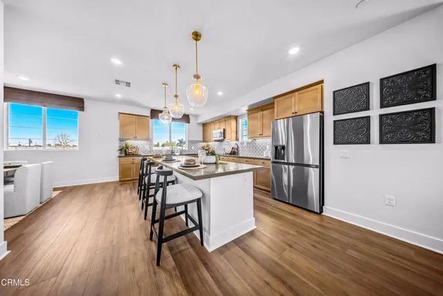 $819,900 | 2870 Via Dolomito Camarillo Ca, Camarillo, CA 93012