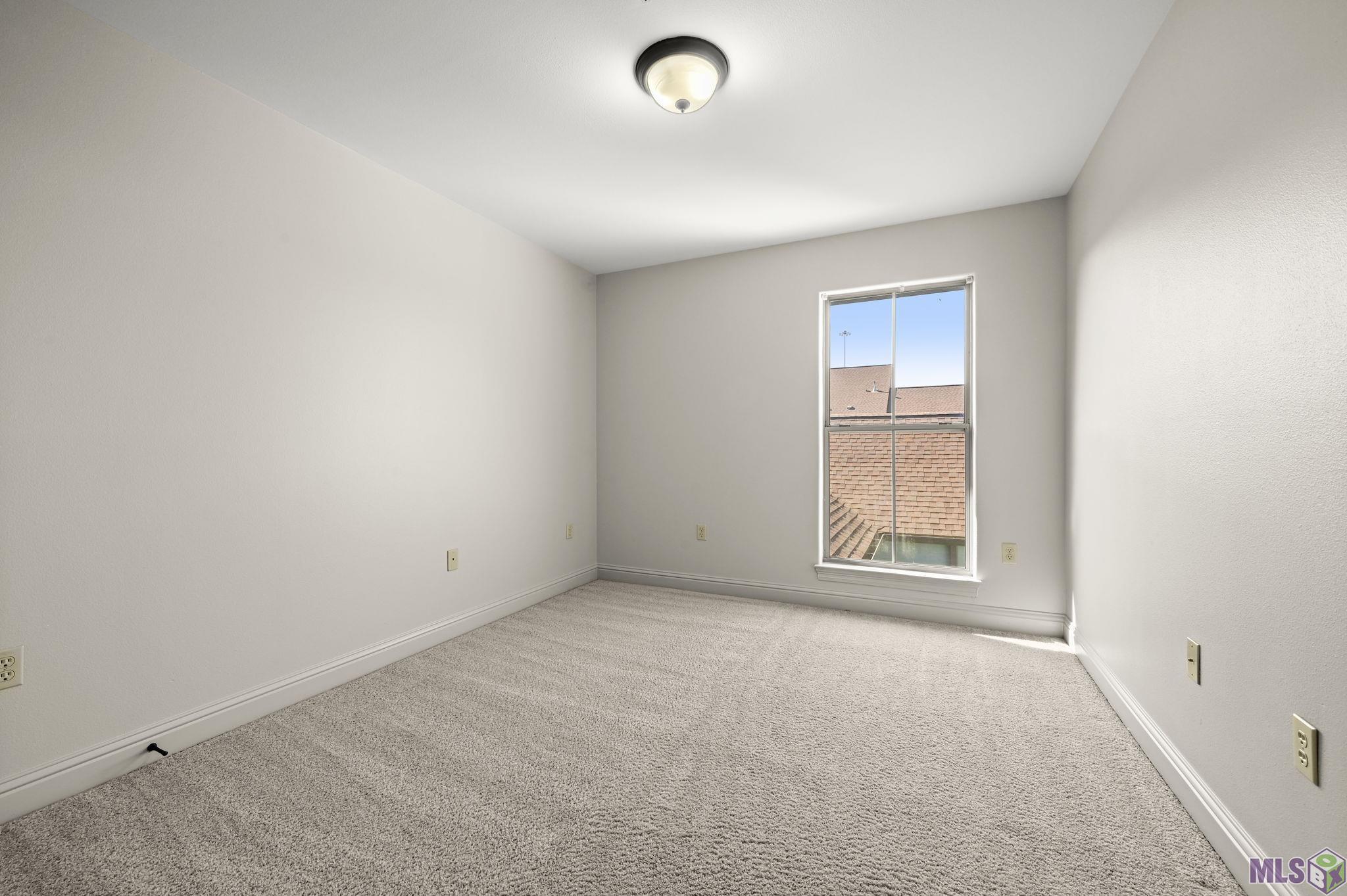 14155 Highway 73, Unit 30 Prairieville, LA 70769 - Photo 21 of 27 3rd Bedroom