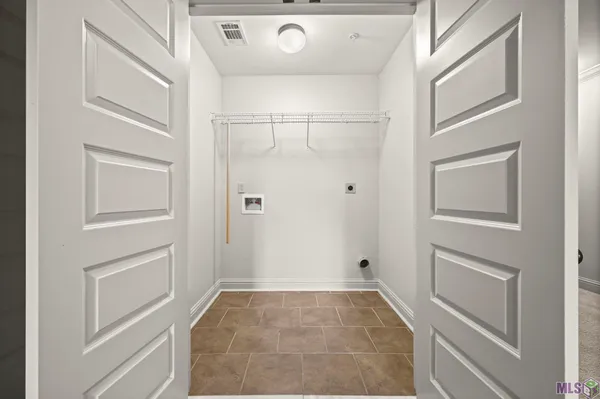 $278,000 | 14155 Highway 73, Unit 30, Prairieville, LA 70769