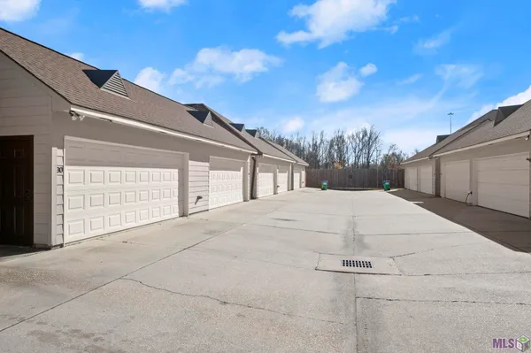 $278,000 | 14155 Highway 73, Unit 30, Prairieville, LA 70769