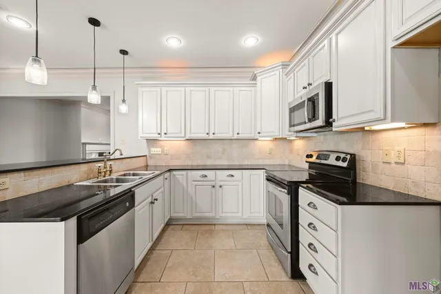 $278,000 | 14155 Highway 73, Unit 30, Prairieville, LA 70769