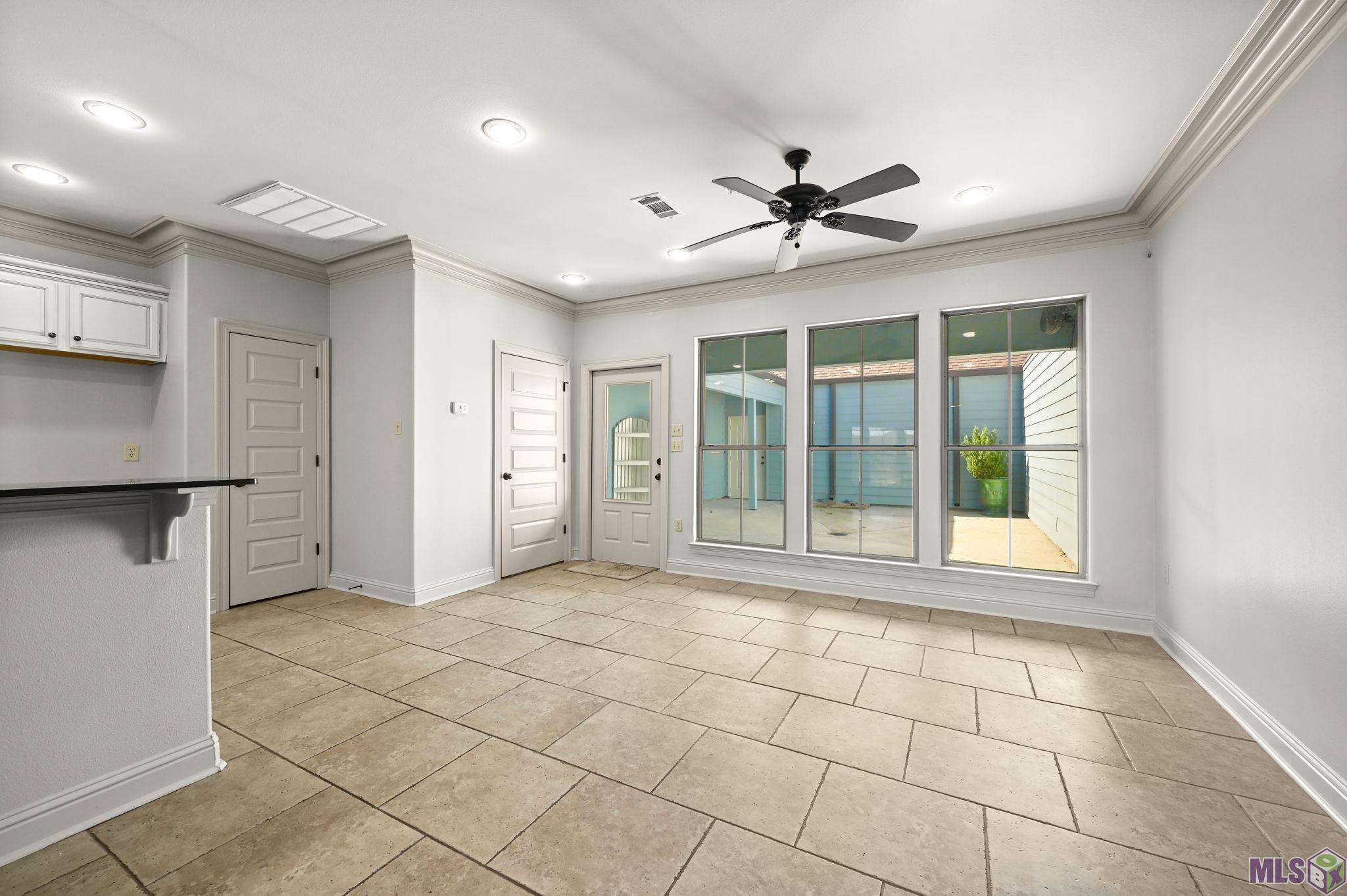 14155 Highway 73, Unit 30 Prairieville, LA 70769 - Photo 10 of 27 Keeping Room