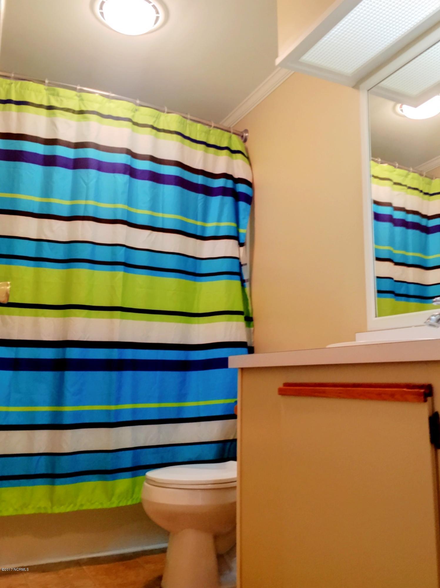 407 Quartermaster Court Hampstead, NC 28443 - Photo 12 of 25 Guest Bath