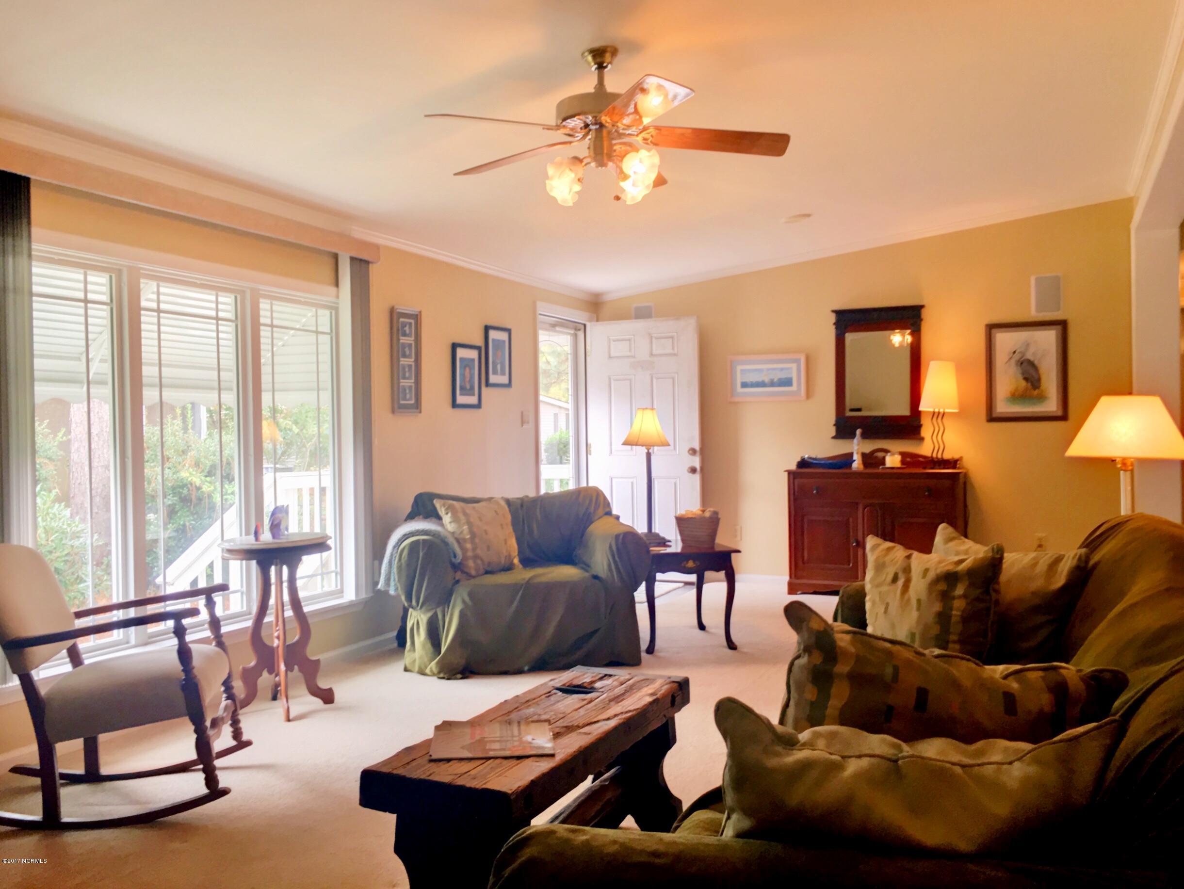 407 Quartermaster Court Hampstead, NC 28443 - Photo 18 of 25 Front Room