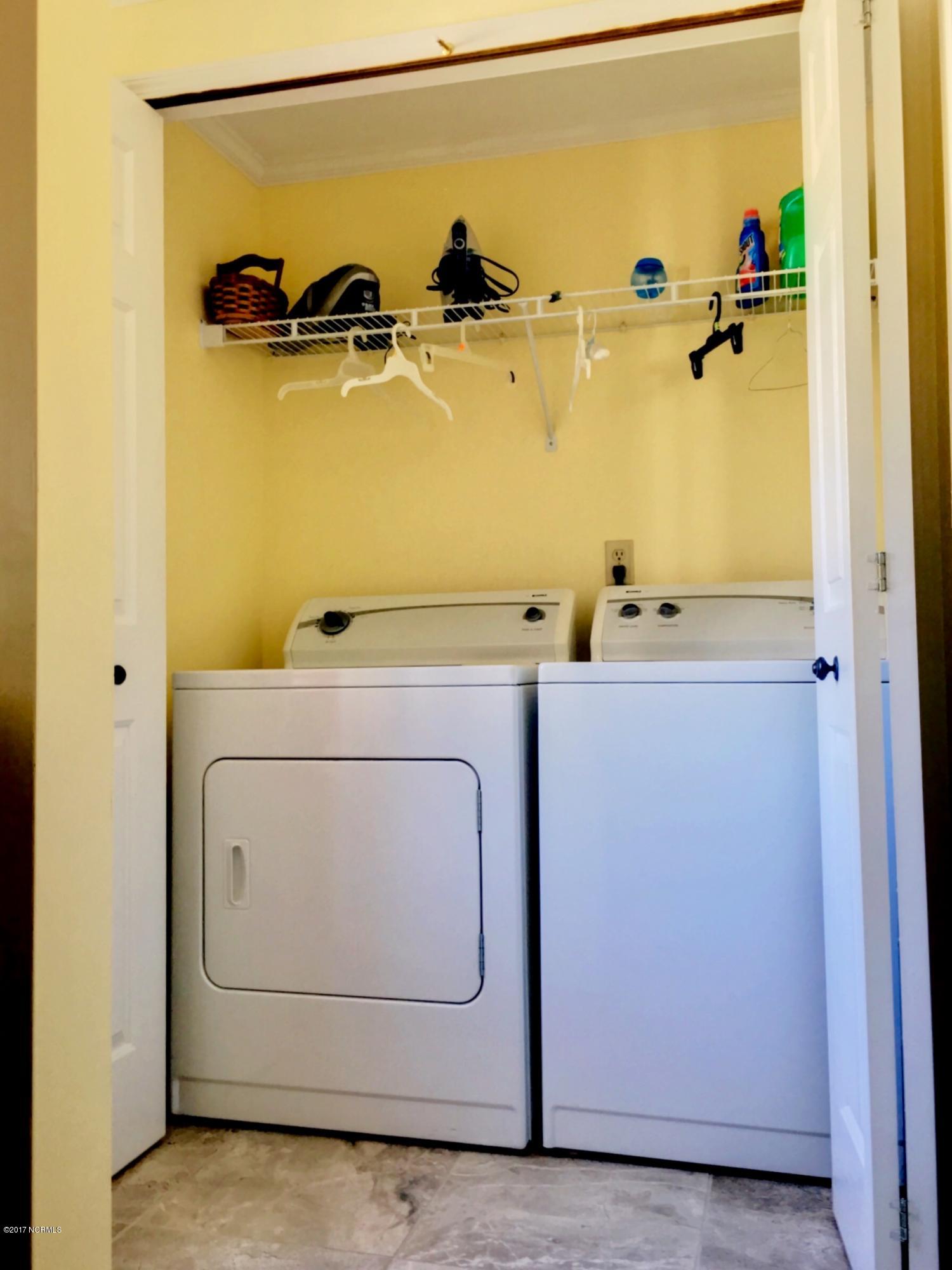 407 Quartermaster Court Hampstead, NC 28443 - Photo 20 of 25 Laundry