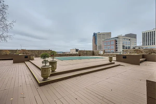 $1,500 | 66 9th Street East, Unit 1305, St. Paul, MN 55101