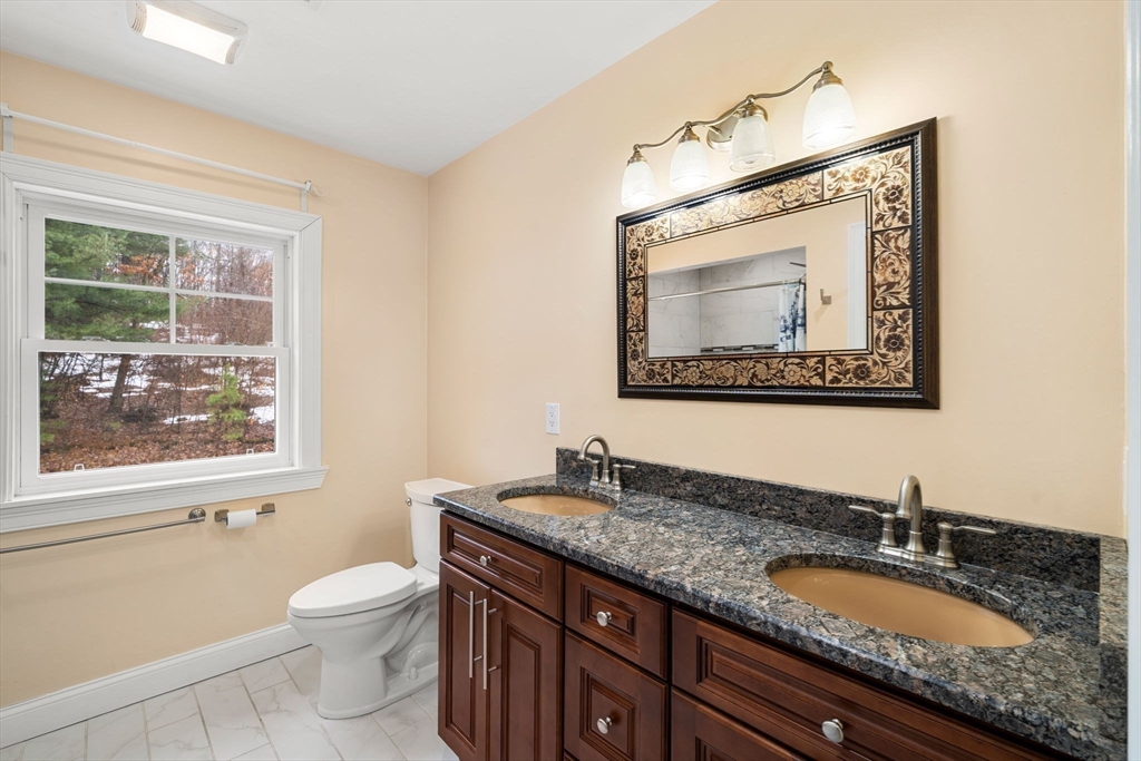 98 R Walnut Street Shrewsbury, MA 01545 - Photo 33 of 42