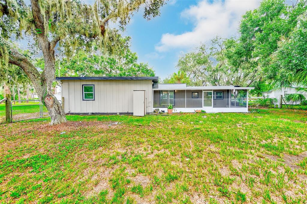 2808 Blount Road Dover, FL 33527 - Photo 27 of 32 Gallery Image 27