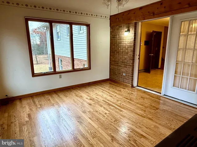 $474,900 | 988 Tub Run Hollow Road, Hedgesville, WV 25427