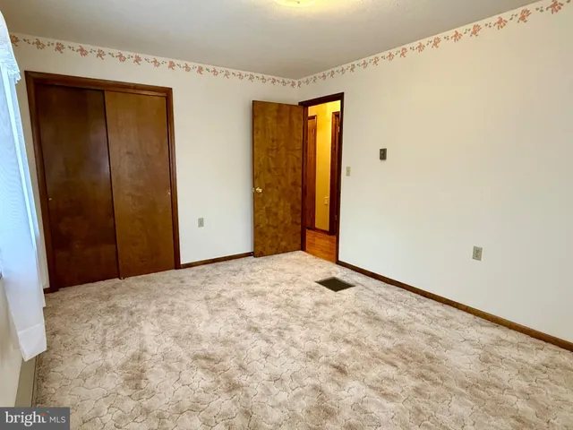 $474,900 | 988 Tub Run Hollow Road, Hedgesville, WV 25427