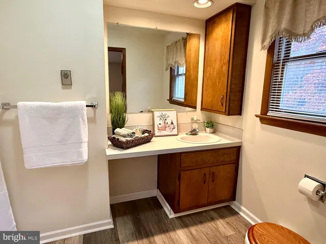 $474,900 | 988 Tub Run Hollow Road, Hedgesville, WV 25427