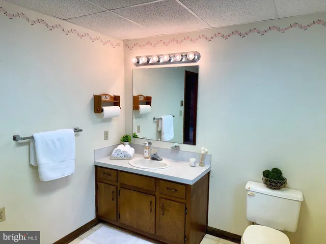 $474,900 | 988 Tub Run Hollow Road, Hedgesville, WV 25427