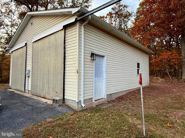 $474,900 | 988 Tub Run Hollow Road, Hedgesville, WV 25427