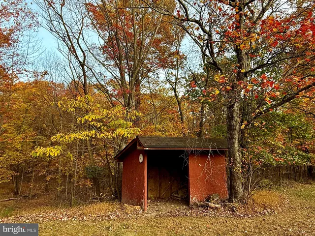 $474,900 | 988 Tub Run Hollow Road, Hedgesville, WV 25427