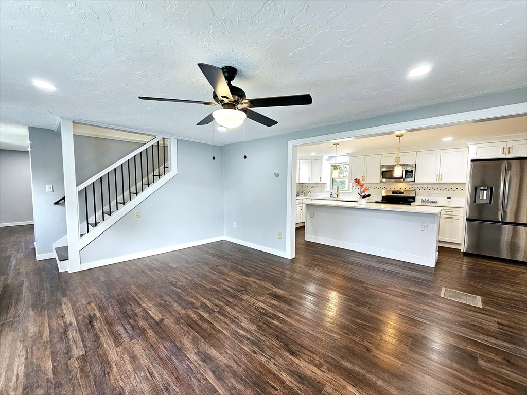 30 Princeton Road Sterling, MA 01564 - Photo 4 of 42 Gallery Image 4