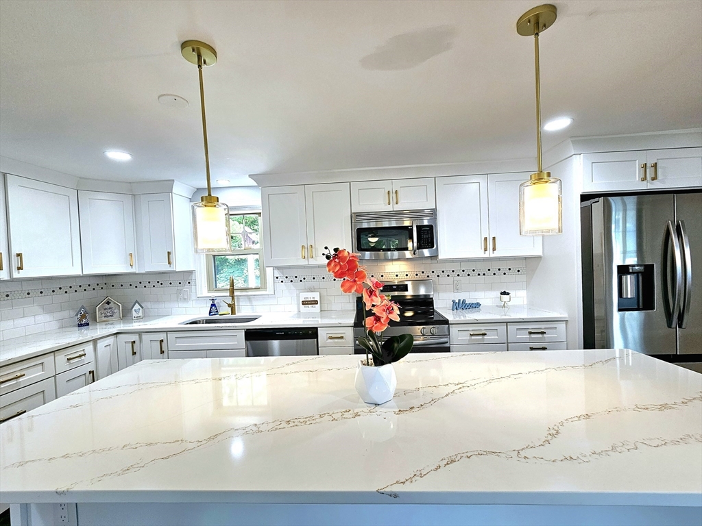 30 Princeton Road Sterling, MA 01564 - Photo 5 of 42 Gallery Image 5