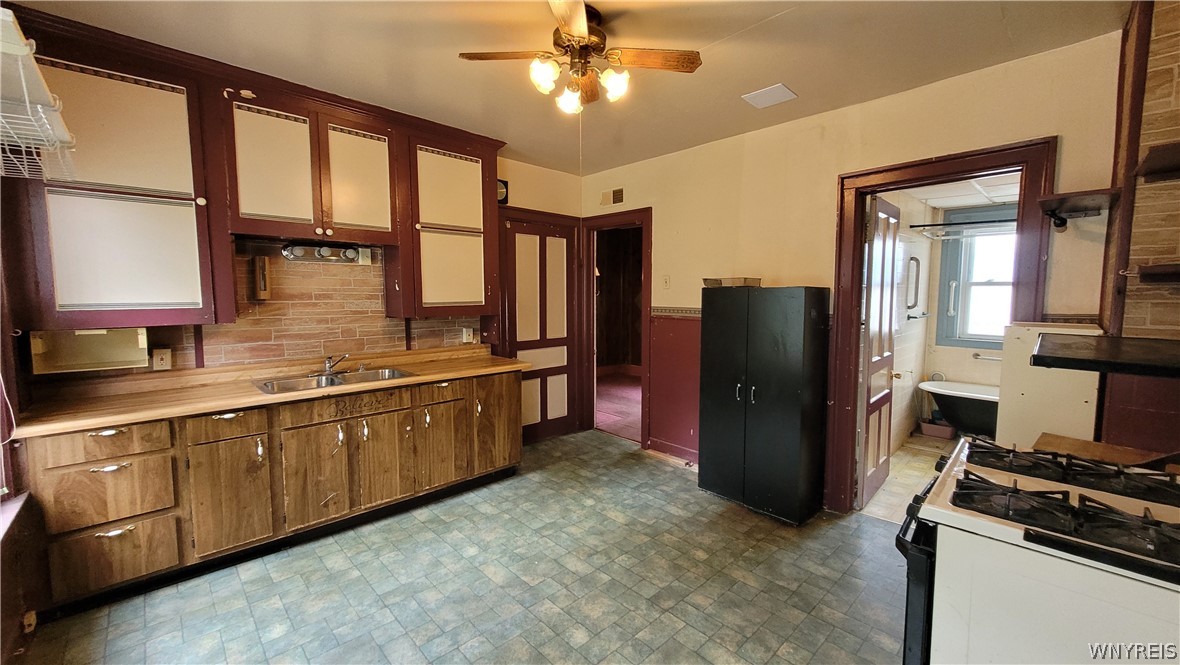 325 Box Avenue Buffalo, NY 14211 - Photo 6 of 18