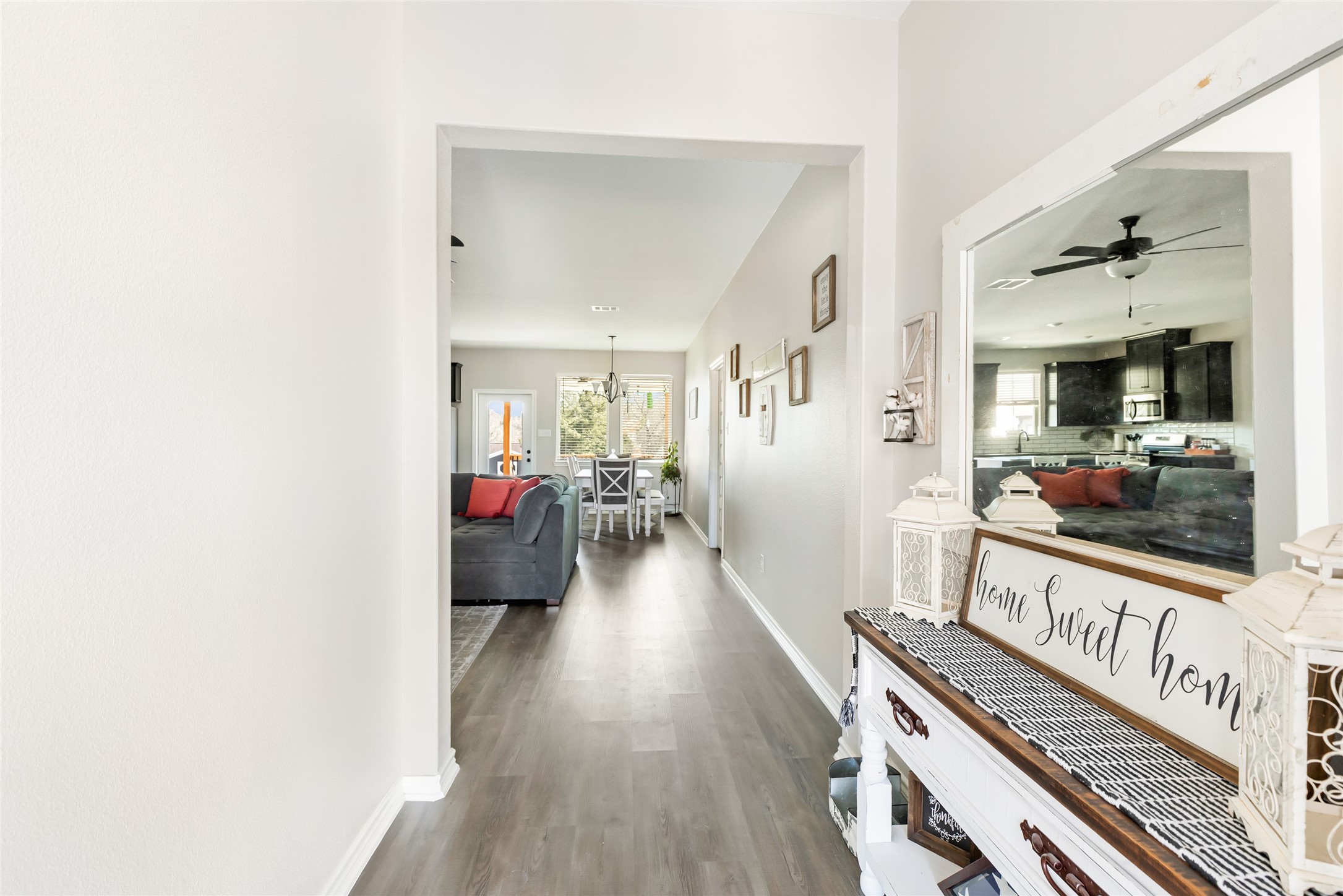 140 Swann Lane Coldspring, TX 77331 - Photo 11 of 30 Beautiful entry way