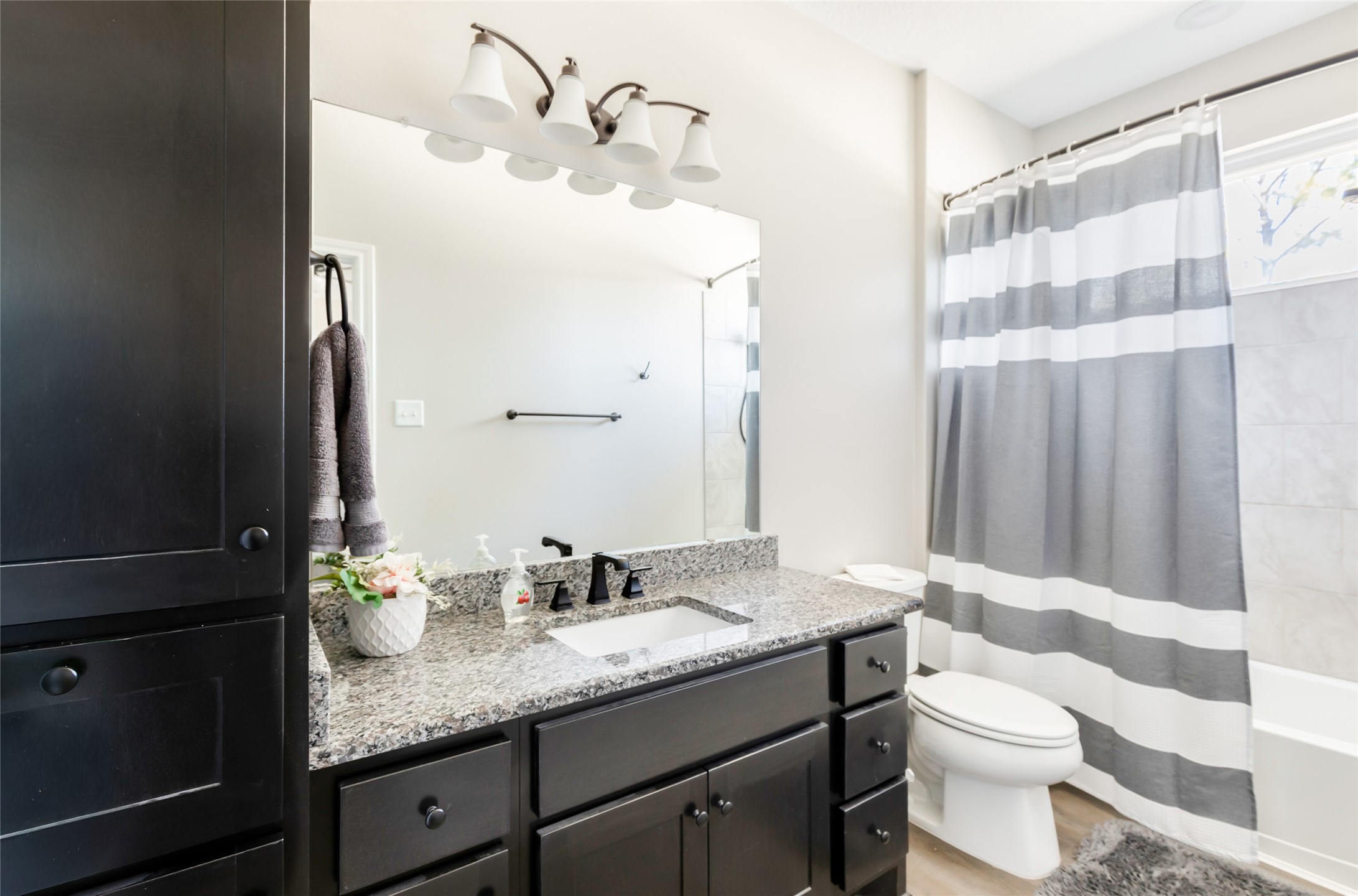 140 Swann Lane Coldspring, TX 77331 - Photo 27 of 30 Primary bathroom